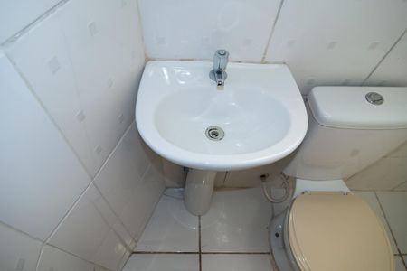 Studio para alugar com 21m², 0 quarto e sem vaga Studio para alugar com 21m², 0 quarto e sem vagaBanheiro