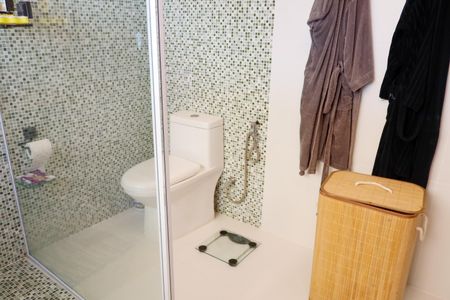 Casa à venda com 444m², 4 quartos e 4 vagas Casa à venda com 444m², 4 quartos e 4 vagasQuarto 4 - Suíte