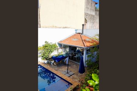 Casa à venda com 444m², 4 quartos e 4 vagas Casa à venda com 444m², 4 quartos e 4 vagasÁrea comum