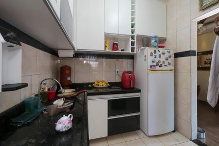 Apartamento à venda com 59m², 3 quartos e 1 vaga Apartamento à venda com 59m², 3 quartos e 1 vagaCozinha e Área de Serviço