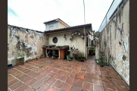 Casa para alugar com 191m², 3 quartos e 1 vagaQuintal