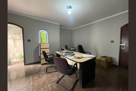 Casa para alugar com 191m², 3 quartos e 1 vagaSala