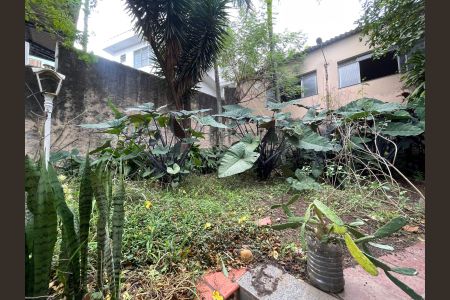 Casa para alugar com 191m², 3 quartos e 1 vagaQuintal