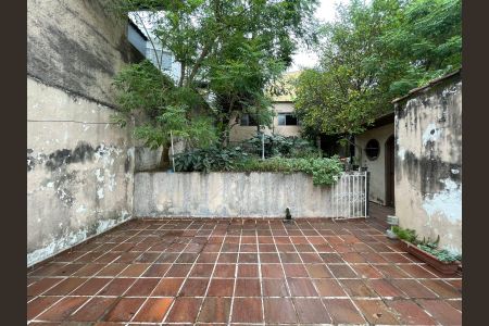 Casa para alugar com 191m², 3 quartos e 1 vagaQuintal