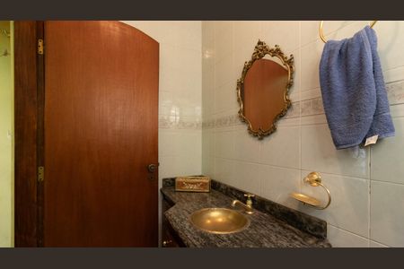 Casa à venda com 209m², 4 quartos e 3 vagas Casa à venda com 209m², 4 quartos e 3 vagasLavabo