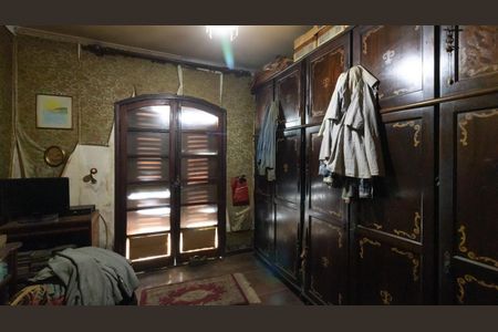 Casa à venda com 209m², 4 quartos e 3 vagas Casa à venda com 209m², 4 quartos e 3 vagasQuarto 3