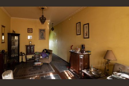 Casa à venda com 209m², 4 quartos e 3 vagas Casa à venda com 209m², 4 quartos e 3 vagasSala