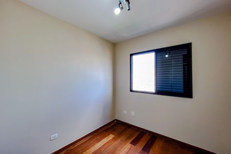 Apartamento à venda com 177m², 4 quartos e 2 vagasQuarto 2