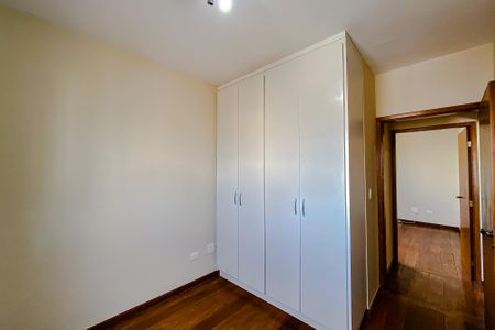 Apartamento à venda com 177m², 4 quartos e 2 vagasQuarto 3