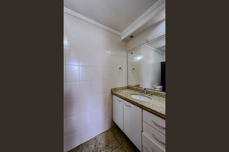 Apartamento à venda com 177m², 4 quartos e 2 vagasBanheiro da Suíte