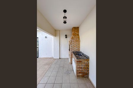 Apartamento à venda com 177m², 4 quartos e 2 vagasChurrasqueira