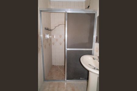 Casa à venda com 250m², 4 quartos e 2 vagasBanheiro 1 Detalhe