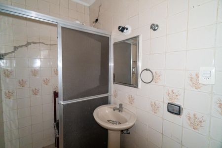 Casa à venda com 250m², 4 quartos e 2 vagasBanheiro 1