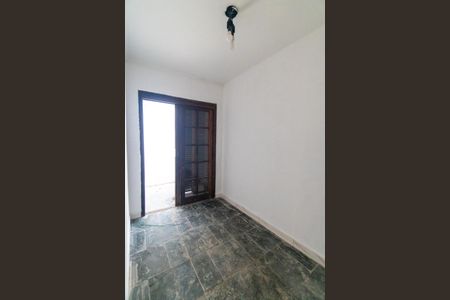 Casa à venda com 250m², 4 quartos e 2 vagasEscritório