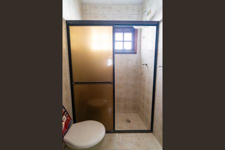 Casa à venda com 250m², 4 quartos e 2 vagasBanheiro 2 Detalhe