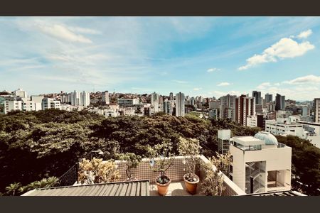 Apartamento à venda com 292m², 4 quartos e 4 vagasvista