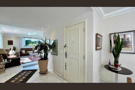 Apartamento à venda com 292m², 4 quartos e 4 vagasSala