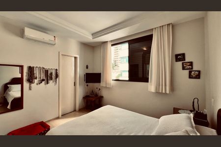 Apartamento à venda com 292m², 4 quartos e 4 vagasQuarto