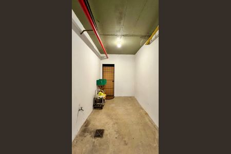 Apartamento à venda com 292m², 4 quartos e 4 vagasbox despejo