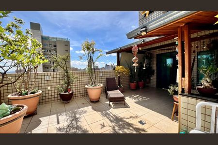 Apartamento à venda com 292m², 4 quartos e 4 vagasTerraço