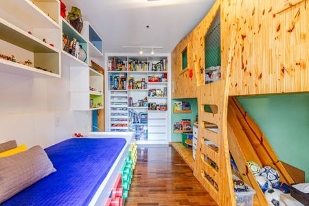 Apartamento à venda com 227m², 3 quartos e 3 vagasSuíte 1