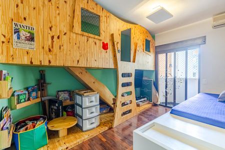 Apartamento à venda com 227m², 3 quartos e 3 vagasSuíte 1