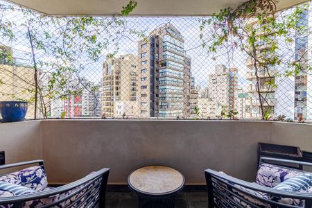 Apartamento à venda com 227m², 3 quartos e 3 vagasVaranda Sala