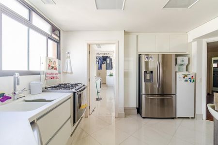 Apartamento à venda com 227m², 3 quartos e 3 vagasCozinha