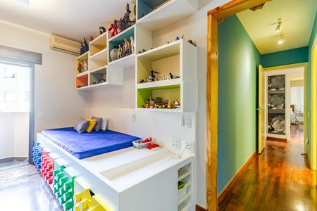 Apartamento à venda com 227m², 3 quartos e 3 vagasSuíte 1