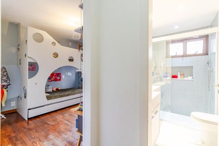 Apartamento à venda com 227m², 3 quartos e 3 vagasSuíte 2