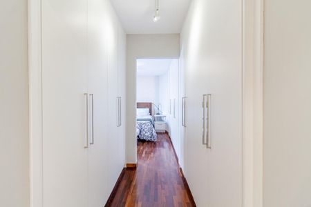 Apartamento à venda com 227m², 3 quartos e 3 vagasCloset da suíte 3