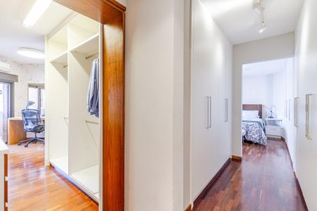 Apartamento à venda com 227m², 3 quartos e 3 vagasCloset da suíte 3