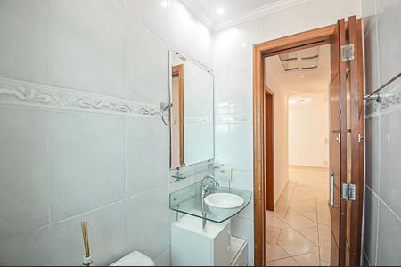 Apartamento à venda com 55m², 2 quartos e 1 vaga Apartamento à venda com 55m², 2 quartos e 1 vagaBanheiro