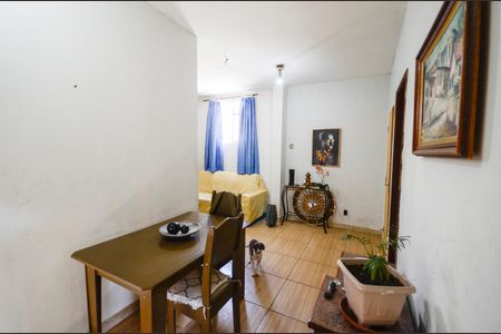 Casa à venda com 60m², 3 quartos e sem vagaSala