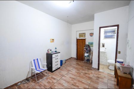 Casa à venda com 60m², 3 quartos e sem vagaSuíte