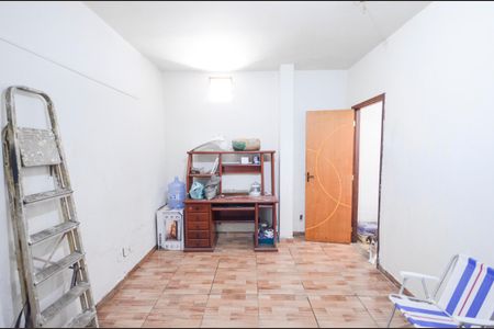 Casa à venda com 60m², 3 quartos e sem vagaSuíte