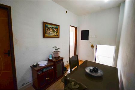 Casa à venda com 60m², 3 quartos e sem vagaSala