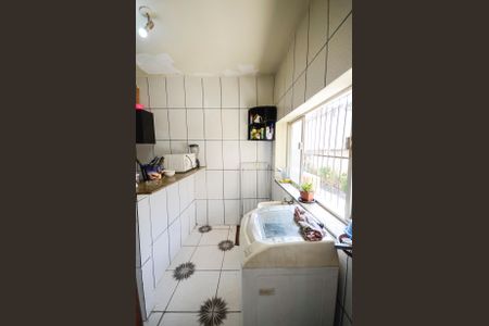 Casa à venda com 60m², 3 quartos e sem vagaÁrea de Serviço