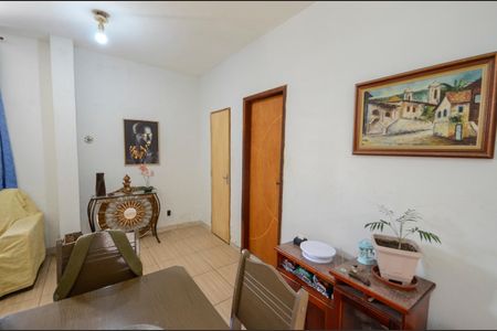 Casa à venda com 60m², 3 quartos e sem vagaSala