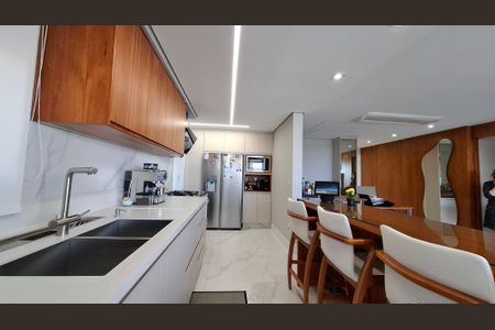 Apartamento à venda com 125m², 3 quartos e 3 vagasCozinha