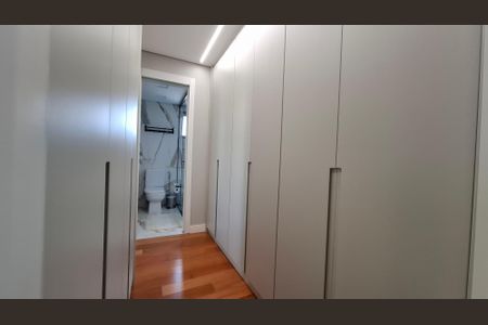 Apartamento à venda com 125m², 3 quartos e 3 vagasSuíte