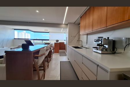 Apartamento à venda com 125m², 3 quartos e 3 vagasCozinha