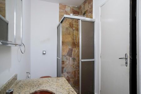 Casa à venda com 200m², 4 quartos e 3 vagasBanheiro da suíte