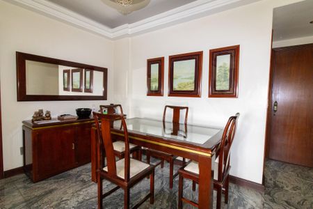 Apartamento à venda com 85m², 2 quartos e 1 vagaSala de Jantar