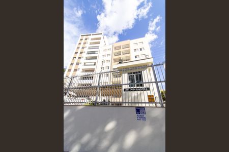 Apartamento à venda com 85m², 2 quartos e 1 vagaFachada e placa