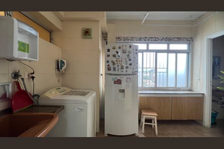 Apartamento à venda com 135m², 3 quartos e 1 vagaÁrea de Serviço