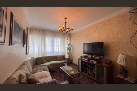 Apartamento à venda com 135m², 3 quartos e 1 vagaSala de TV