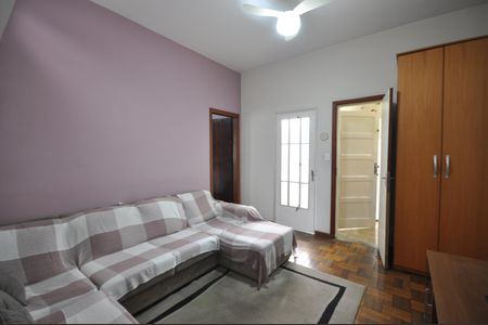 Casa à venda com 160m², 3 quartos e 2 vagasSala de TV