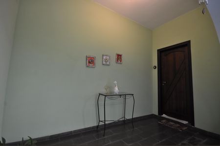 Casa à venda com 160m², 3 quartos e 2 vagasHall de entrada