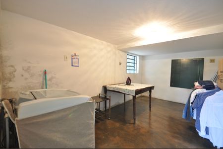 Casa à venda com 160m², 3 quartos e 2 vagasÁrea de Serviço